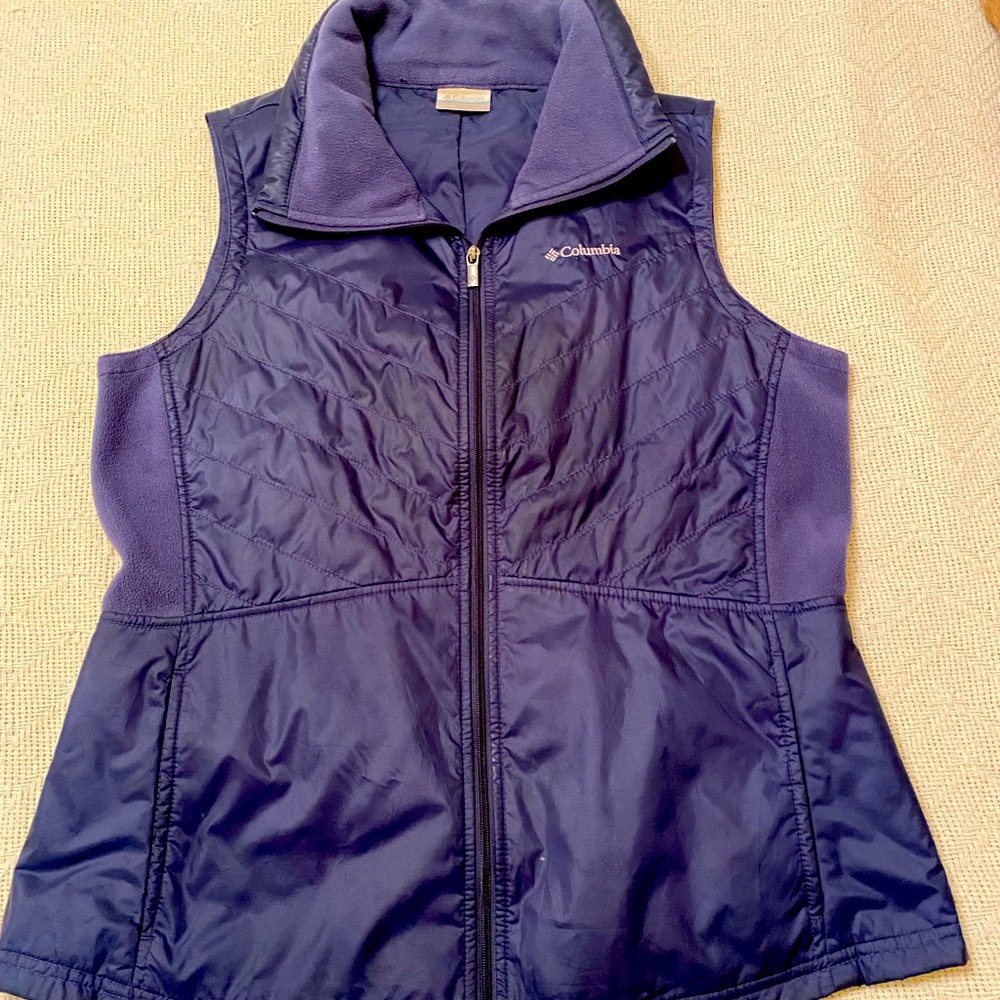 Women’s size L (10-12) Columbia nylon vest